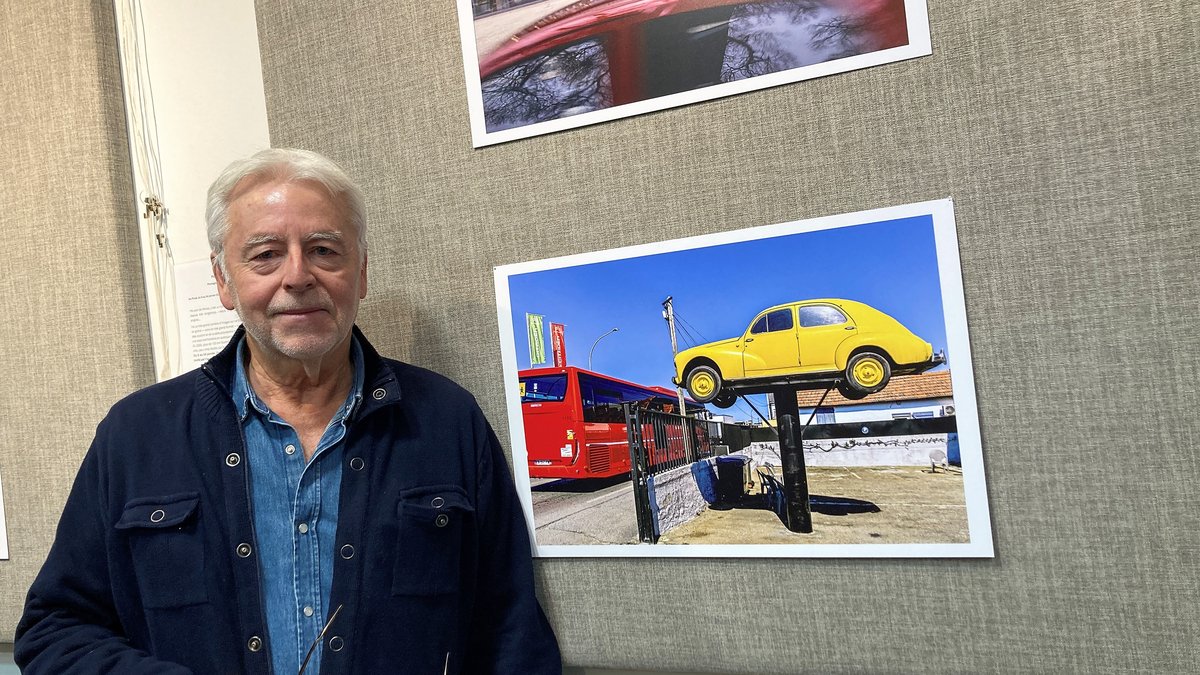 Une promenade colorée à travers Nîmes avec le photographe Philippe Ibars