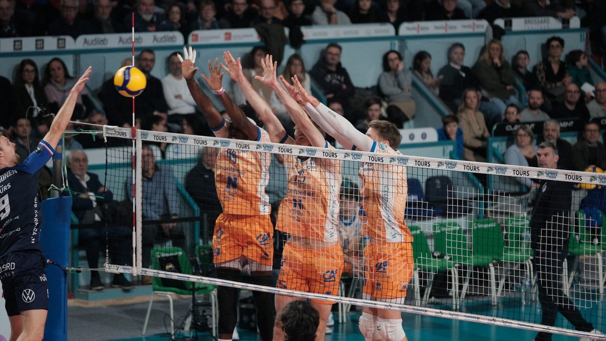 Dos au mur à Tours, Montpellier a sonné la révolte sans parvenir à l’amener jusqu’au tie-break