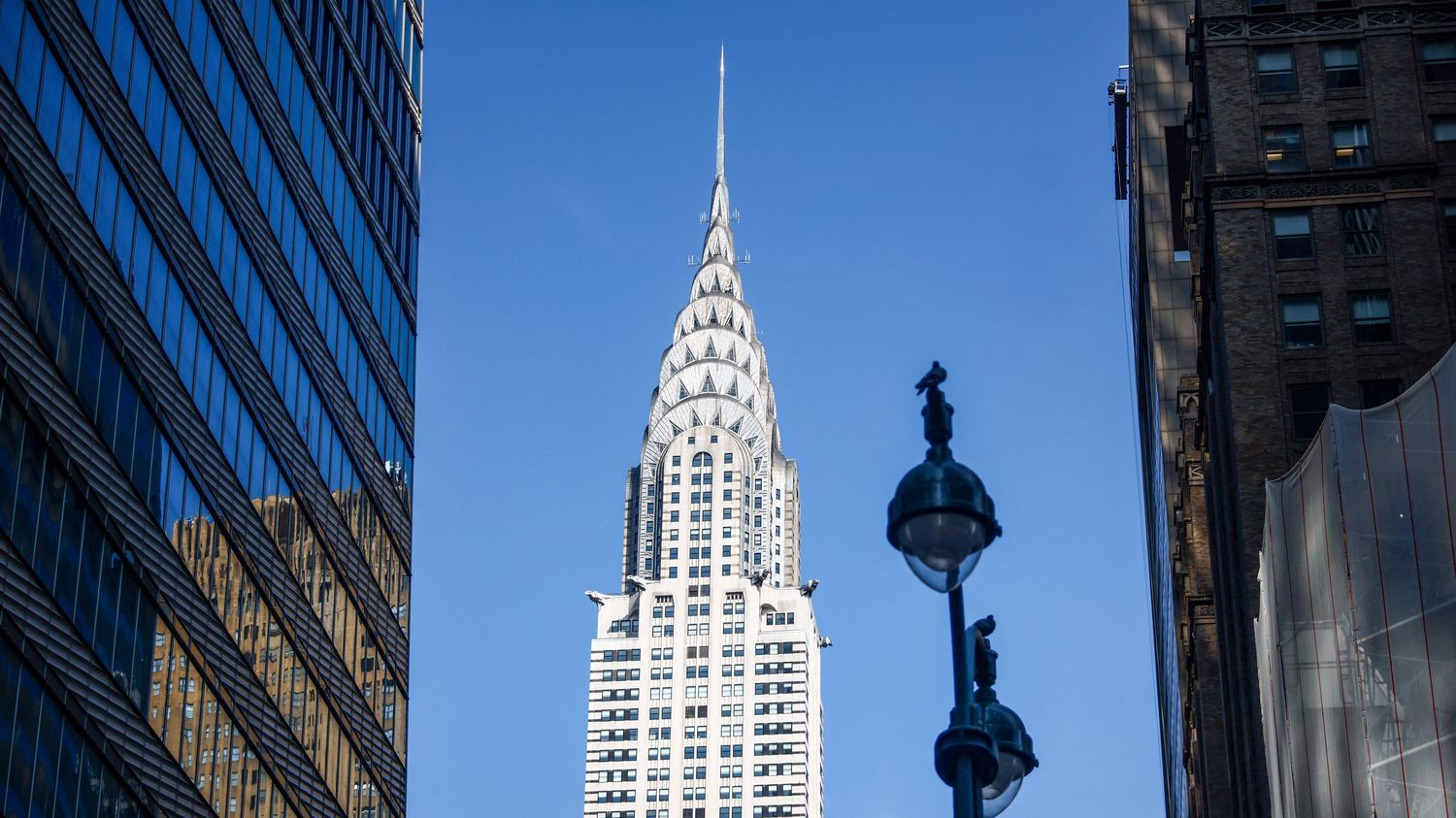 Le Chrysler Building à New York cherche l'acheteur qui lui rendra sa superbe
