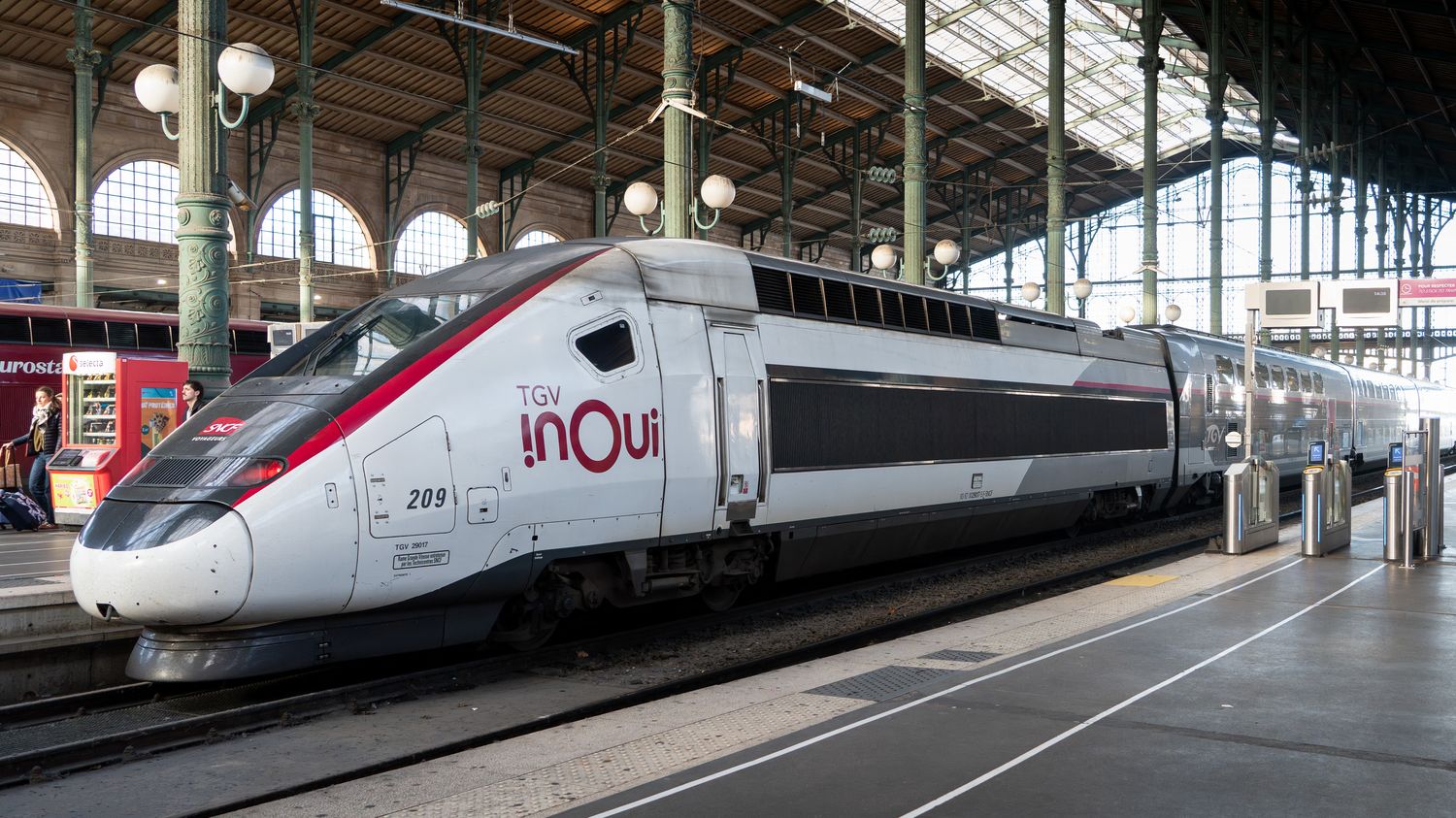 le trafic devrait être normal sur les TGV et les Intercités mardi, des perturbations en Occitanie et en Ile-de-France pour les trains régionaux