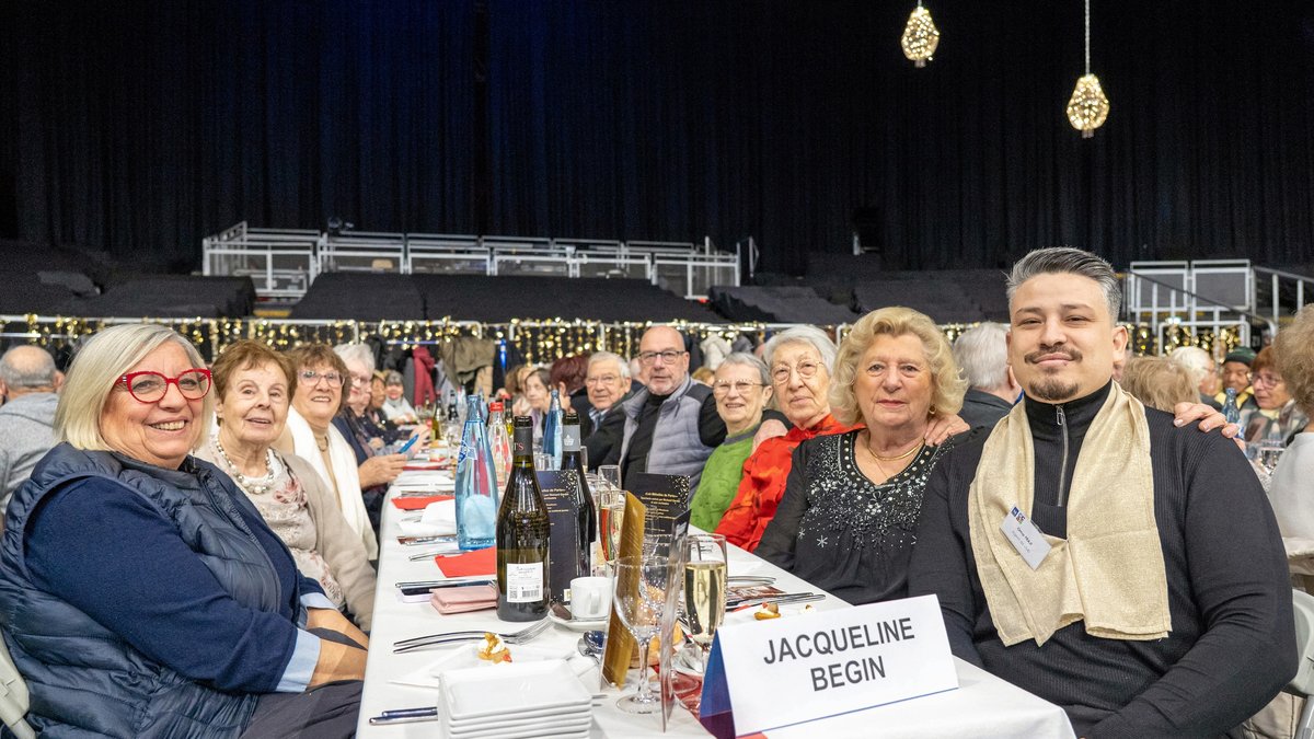 "On ne parlera pas politique à table" : repas de fêtes au Zénith pour les adhérents de l’Âge d’Or du CCAS de Montpellier