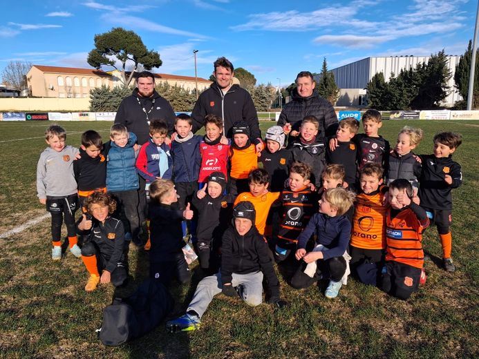 De belles photos d’équipe.