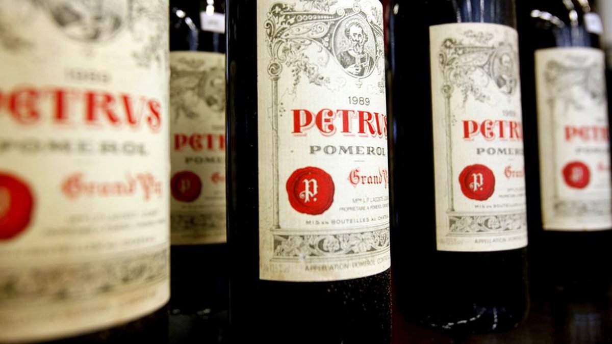 Cambriolage spectaculaire : des grands crus et des vêtements de luxe dérobés dans un château près de Toulouse