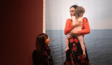 Sur les traces de Sara, la photographe Vanessa Gilles plonge avec sensibilité dans la mémoire gitane à Nîmes