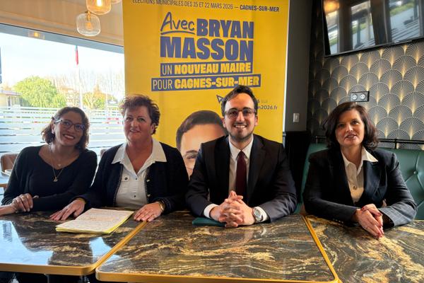 De gauche à droite : Marie Rofidal, Pierrette Alberici, Bryan Masson et Carine Papy. 