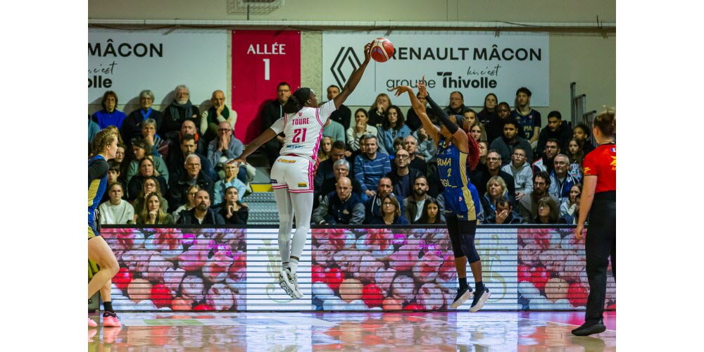 Ce dimanche 18 janvier 2026, Charnay recevait Lattes/Montpellier en quart de finale de la Coupe de France féminine. Aux portes du dernier carré, les Charnaysiennes se sont malheureusement inclinées 73 à 67. Photo Christophe Dury