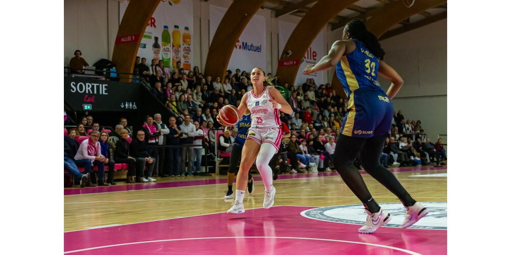 Ce dimanche 18 janvier 2026, Charnay recevait Lattes/Montpellier en quart de finale de la Coupe de France féminine. Aux portes du dernier carré, les Charnaysiennes se sont malheureusement inclinées 73 à 67. Photo Christophe Dury