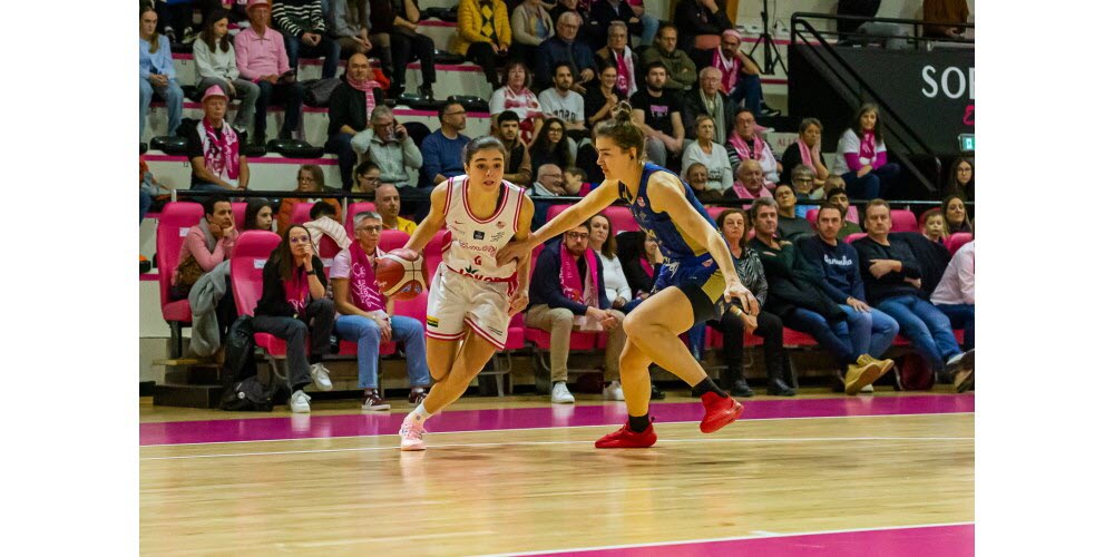 Ce dimanche 18 janvier 2026, Charnay recevait Lattes/Montpellier en quart de finale de la Coupe de France féminine. Aux portes du dernier carré, les Charnaysiennes se sont malheureusement inclinées 73 à 67. Photo Christophe Dury
