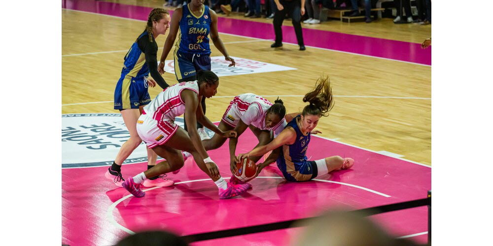 Ce dimanche 18 janvier 2026, Charnay recevait Lattes/Montpellier en quart de finale de la Coupe de France féminine. Aux portes du dernier carré, les Charnaysiennes se sont malheureusement inclinées 73 à 67. Photo Christophe Dury