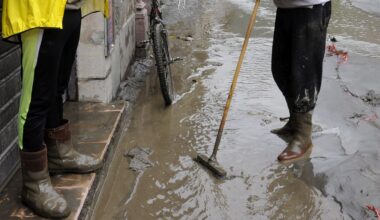 Les eaux usées remontent dans la rue dès qu’il pleut depuis des années : les habitants du village refusent de payer leurs factures d’eau