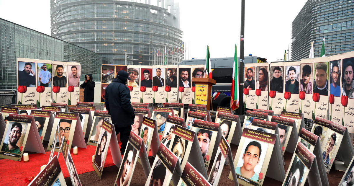 Strasbourg. Une expo photo devant le Parlement européen en hommage aux Iraniens morts lors des manifestations