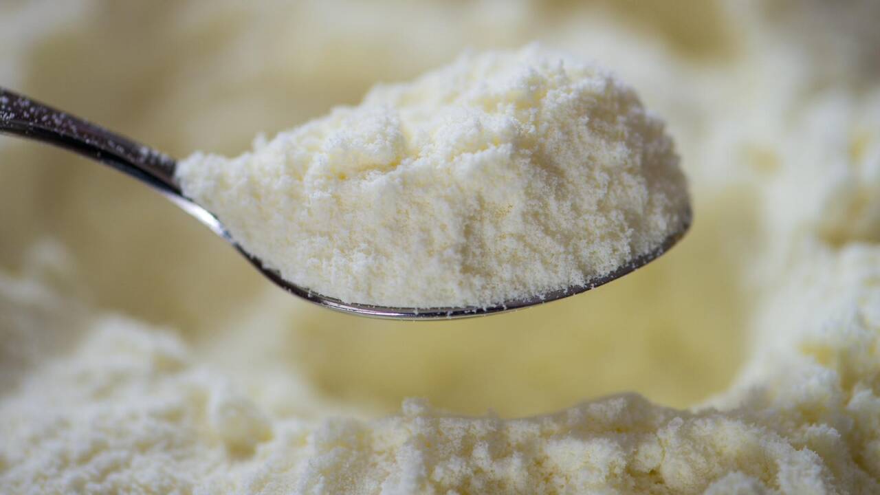 Lait infantile: une deuxième enquête ouverte en France après la mort suspecte d’un bébé