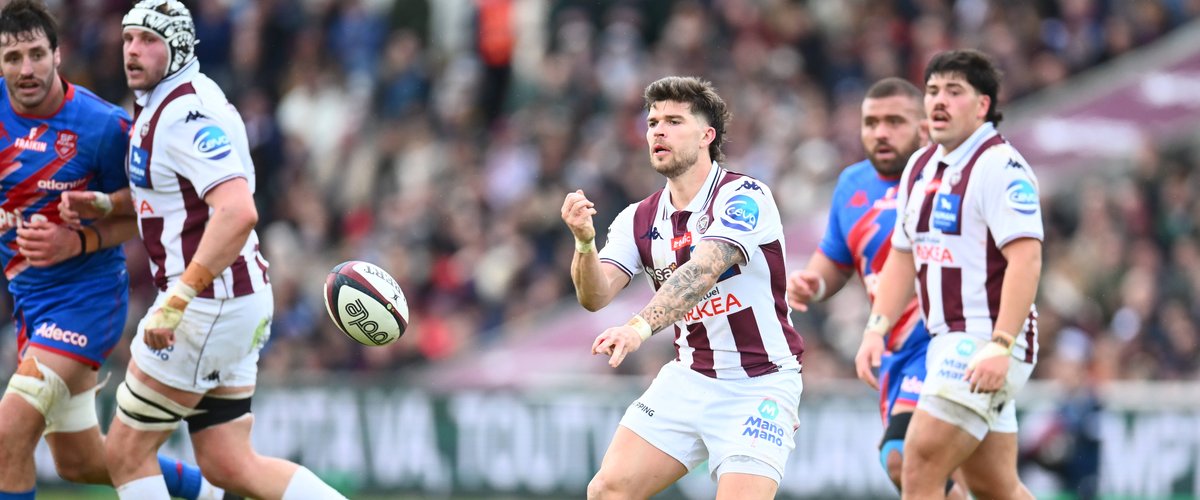 Top 14 – "Il mérite de partir en équipe de France sans souci" : Yannick Bru ne regrette pas d’avoir remplacé Matthieu Jalibert face à Paris