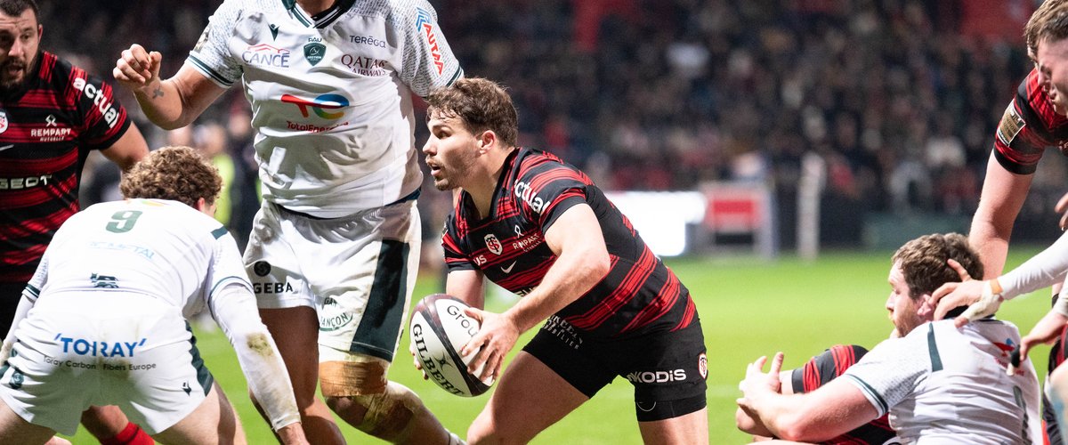 Top 14 – "J’ai pris un coup sur la mâchoire, mais rien de méchant", rassure Antoine Dupont, le capitaine toulousain
