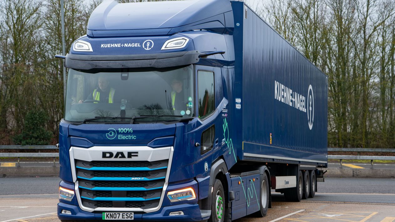 un premier poids lourd électrique traverse le Tunnel-sous-la-Manche