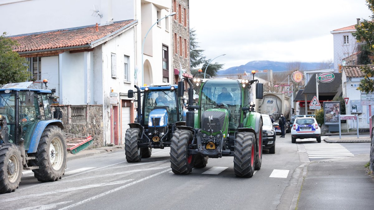 Manifestation des agriculteurs à Toulouse : les tracteurs, poids lourds et engins agricoles à nouveau interdits de circuler sur les routes des Pyrénées