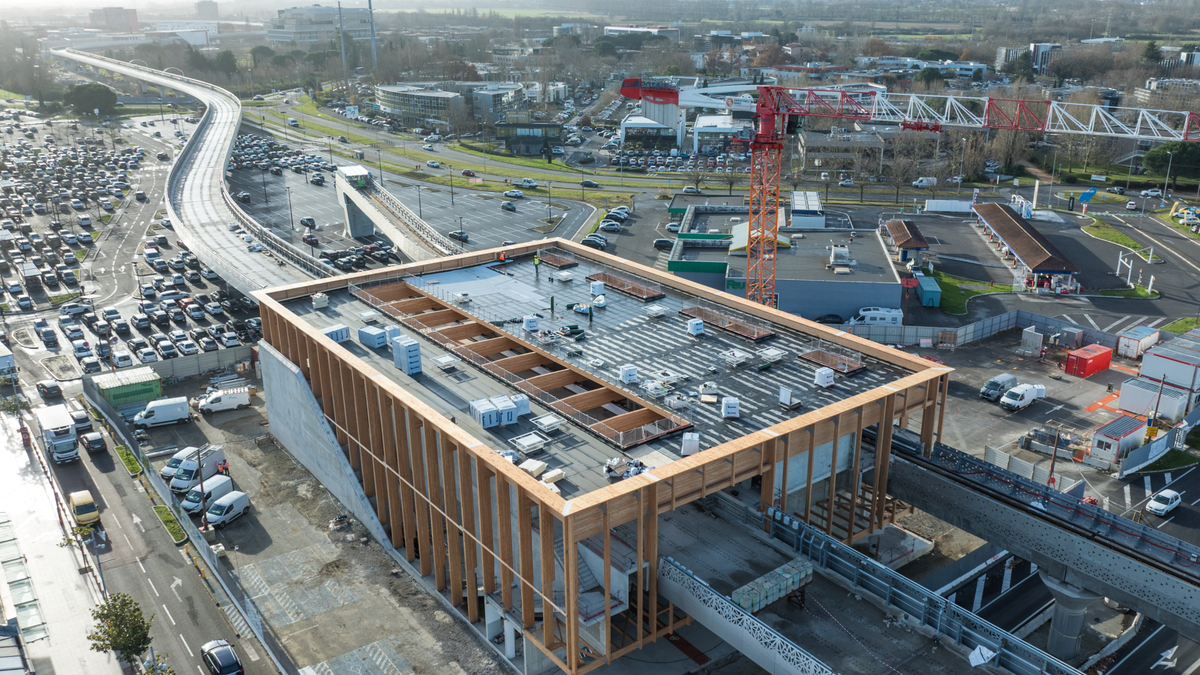 "Plus que 20 mois avant d’aller à Labège en métro" : les impressionnantes photos aériennes de la station Labège Madron