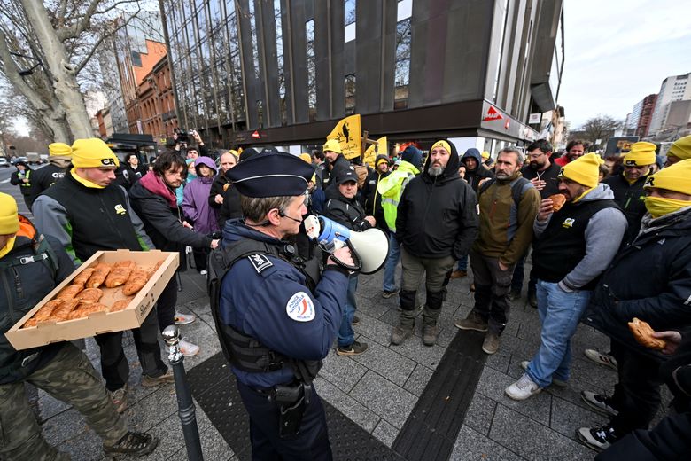 "C’est par le dialogue que les difficultés pourront être surmontées" prévient le préfet