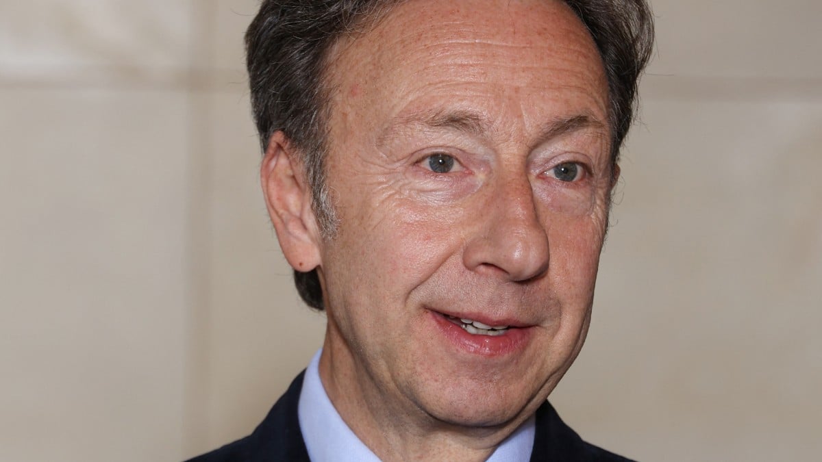 Stéphane Bern en difficulté, son aveu sans fard : "Pour rembourse ...