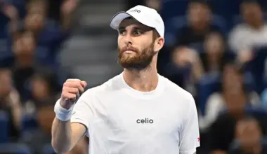 Moutet allume l’Open d’Australie : « Donnez-leur de l’argent et ils autoriseront le Whoop »