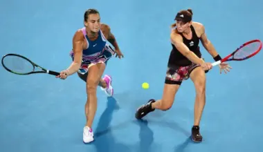 Sabalenka – Rybakina : « Tout se jouera sur les deux premiers coups », prévient Kim Clijsters avant la finale de l’Open d’Australie