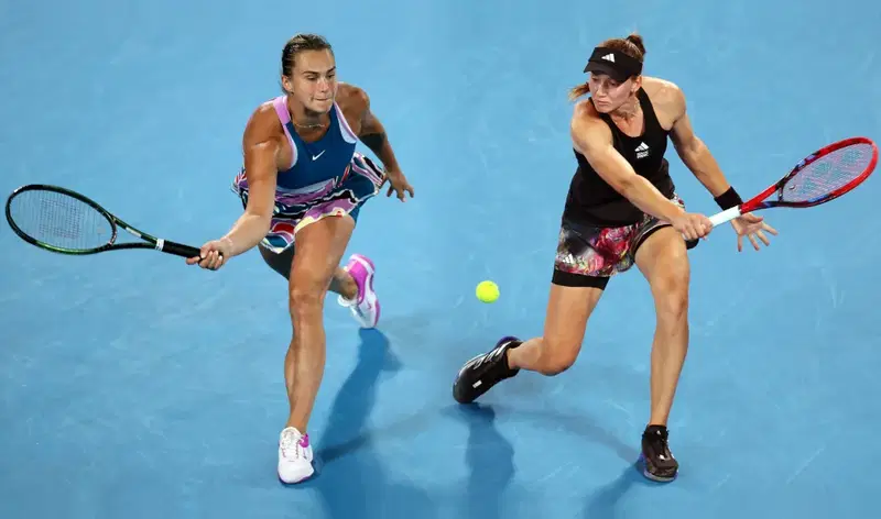 Sabalenka – Rybakina : « Tout se jouera sur les deux premiers coups », prévient Kim Clijsters avant la finale de l’Open d’Australie