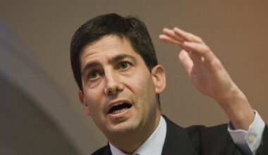 Qui est Kevin Warsh, le nouveau président de la banque centrale américaine nommé par Donald Trump qui a fait chuter le cours de l’or ?
