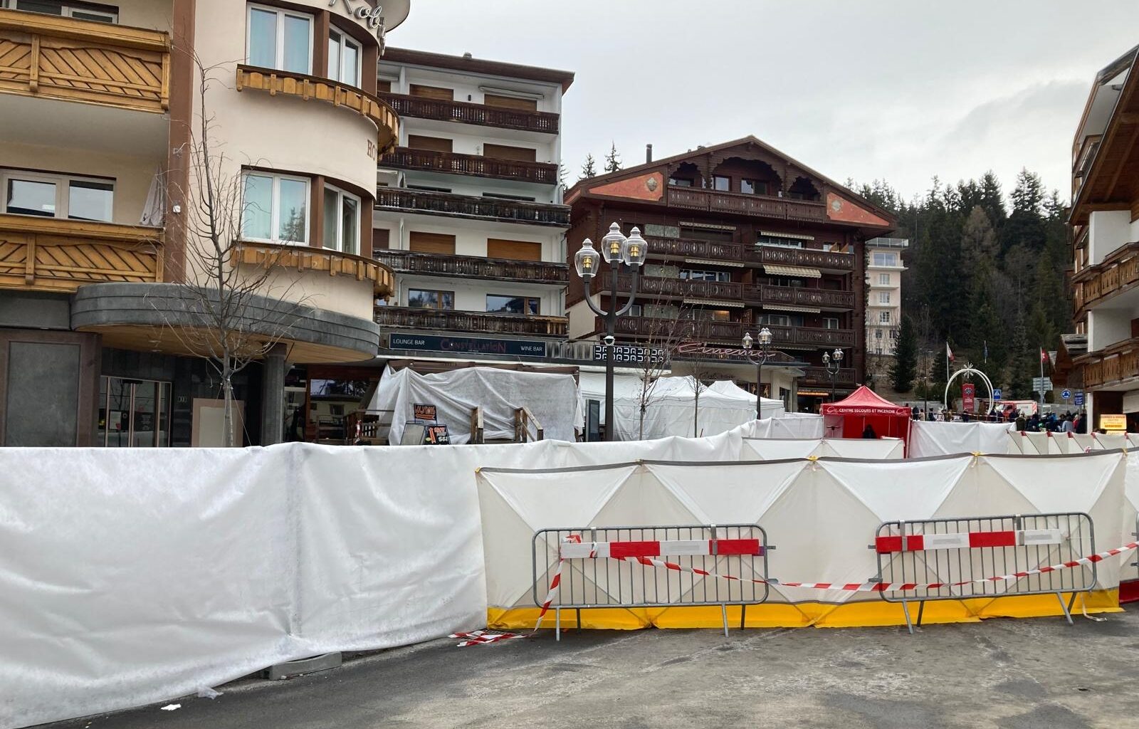 une instruction pénale ouverte en Suisse contre les gérants français du bar