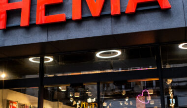 l'utilisation des titres-restaurant dans l'enseigne de décoration suscite la colère des restaurateurs, qui dénoncent une "dérive"