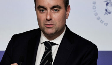 Lecornu opte pour le 49.3, Macron salue la copie budgétaire et le RN et LFI annoncent le dépôt de motions de censure