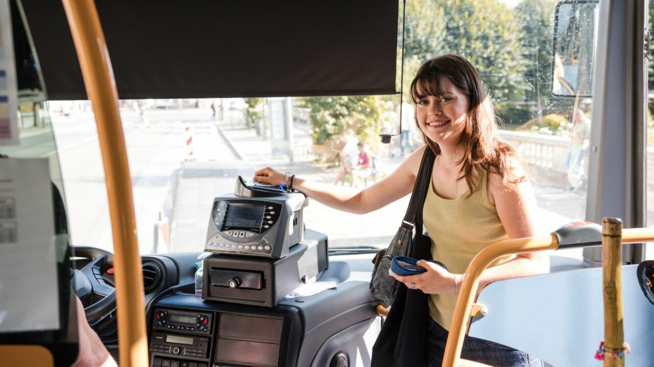 1820X1024descentedemande