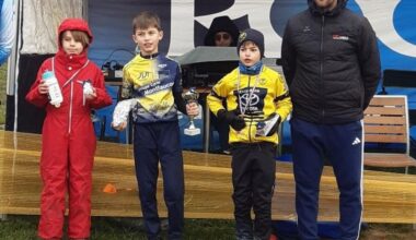 Cyclisme : Adrien Caron monte sur le podium au cyclo-cross de Crêt de Roc