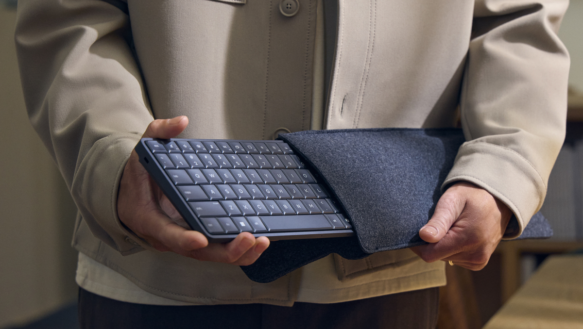HP réinvente le PC de bureau : cet ordinateur complet tient entièrement dans un clavier !