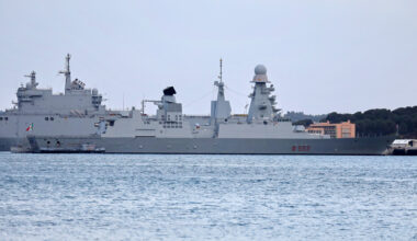 La frégate italienne Andrea Doria à Toulon