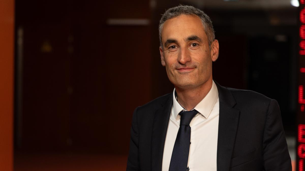 « Derrière les promesses de modernité, des arbitrages très concrets »