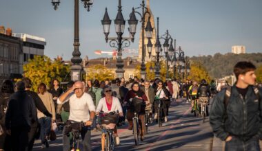Plus de vélos, moins de voitures… que retenir du baromètre des mobilités 2025 de Bordeaux Métropole ?