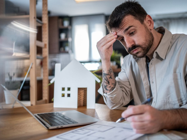 Architecte fatigu&eacute; stress&eacute;