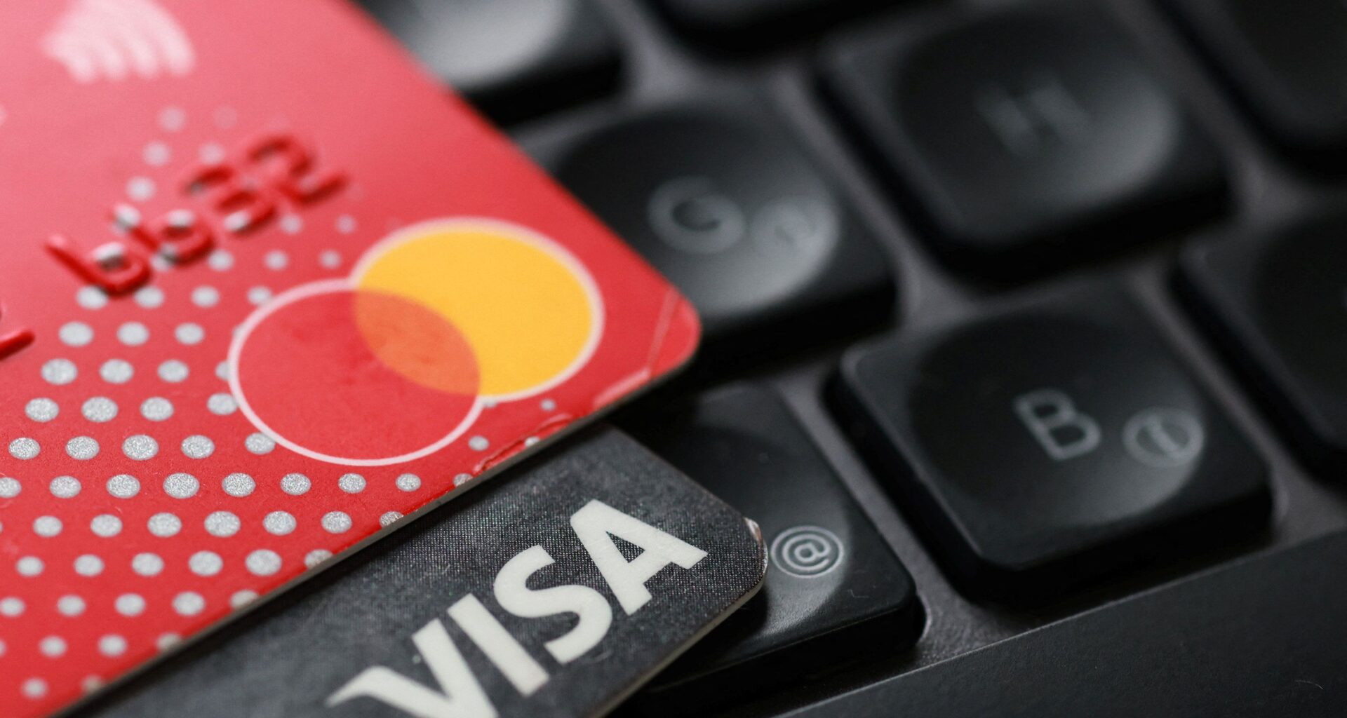 Mastercard, Visa et Revolut déboutés au Royaume-Uni dans l'affaire sur le plafonnement des frais de carte transfrontaliers