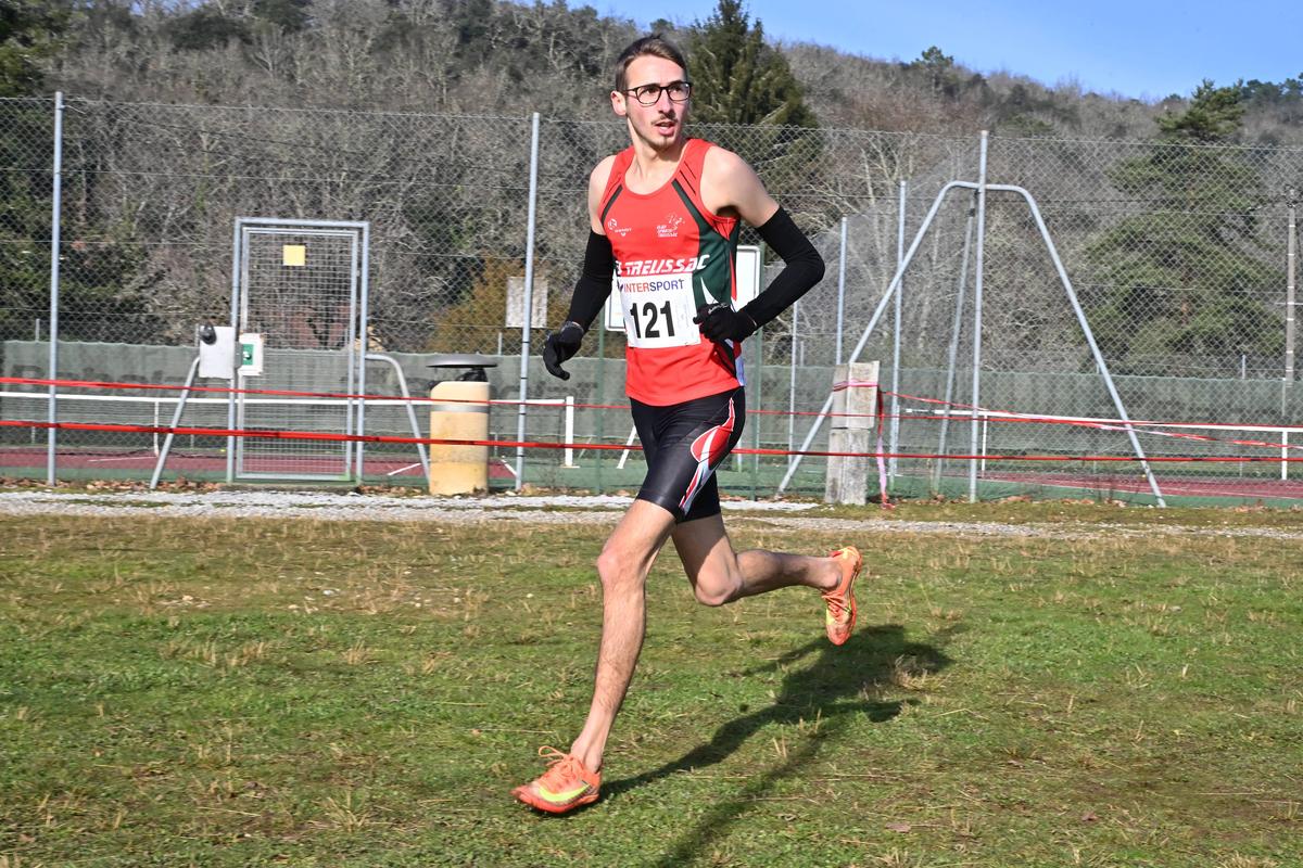 Alexandre Guillet s’est imposé sans souci sur le cross court.