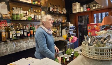Louise et Mohamed Belala ont ouvert le restaurant La Friterie en 1973, une institution historique, dans le centre-ville st&eacute;phanois.  (&copy; Mathias Souteyrat / actu.fr)