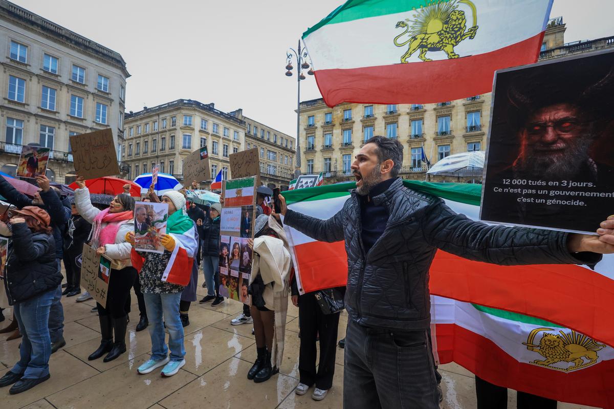 150 personnes mobilisées à Bordeaux pour soutenir le peuple iranien
