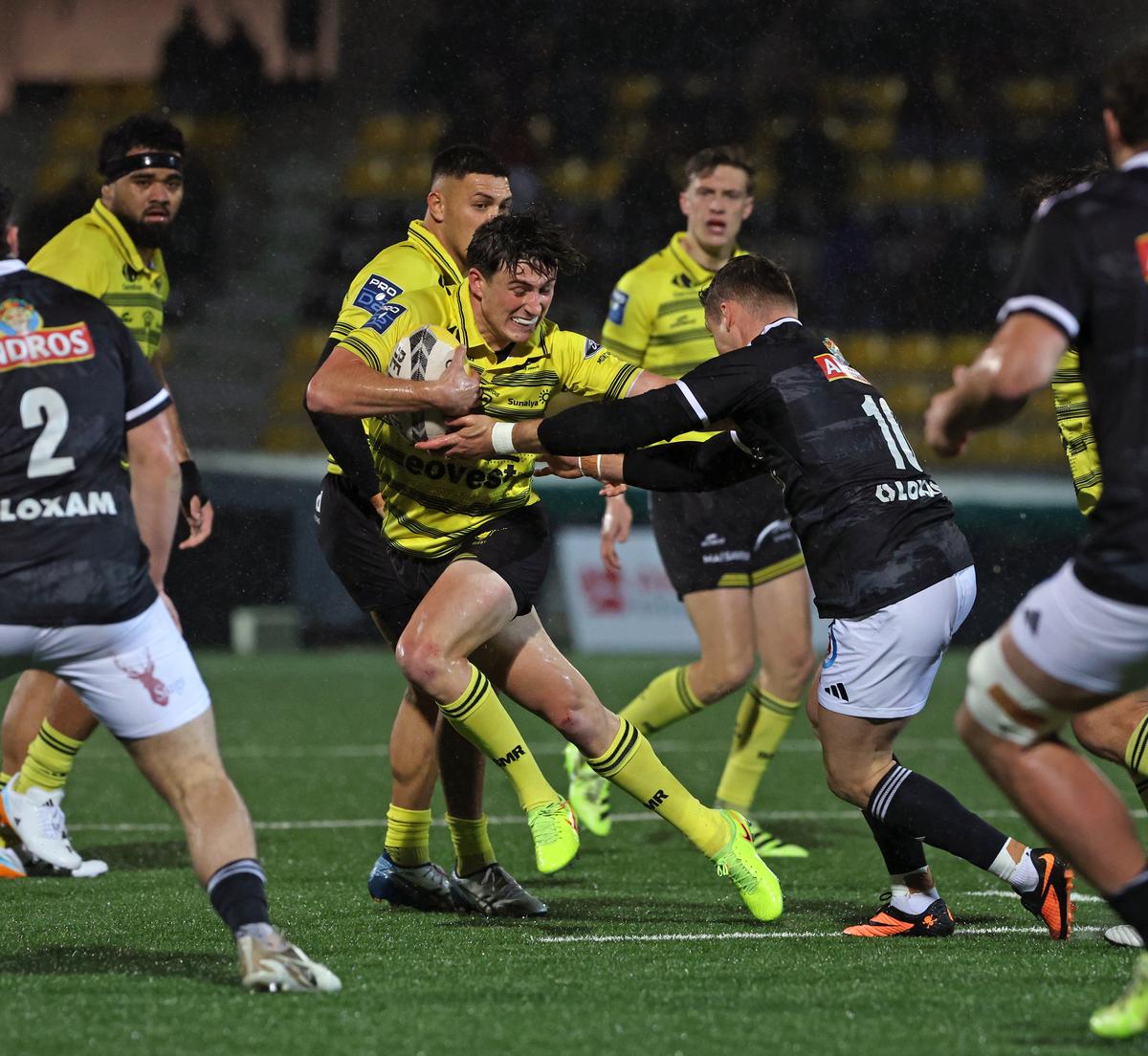 Sous des conditions climatiques difficiles, les trois-quarts de Théo Cortes se sont illustrés sur deux essais conclus par De Nardi.