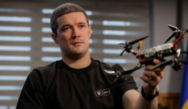 Volodymyr Zelensky annonce vouloir remplacer son ministre de la défense