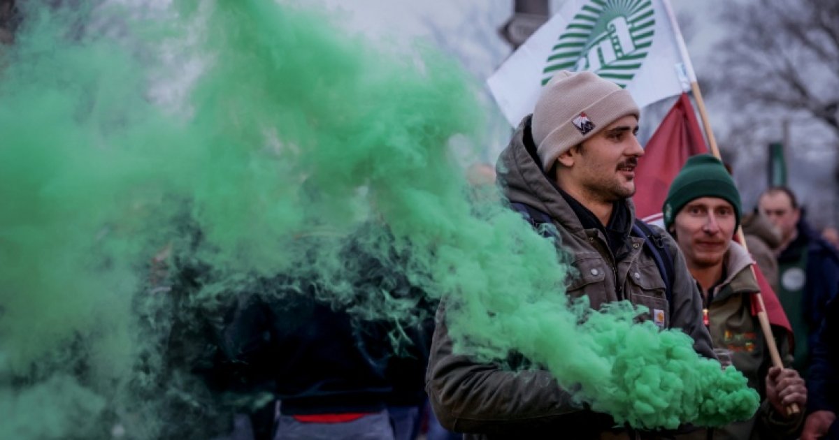 Mercosur: des milliers d'agriculteurs européens en colère à Strasbourg : Actualités