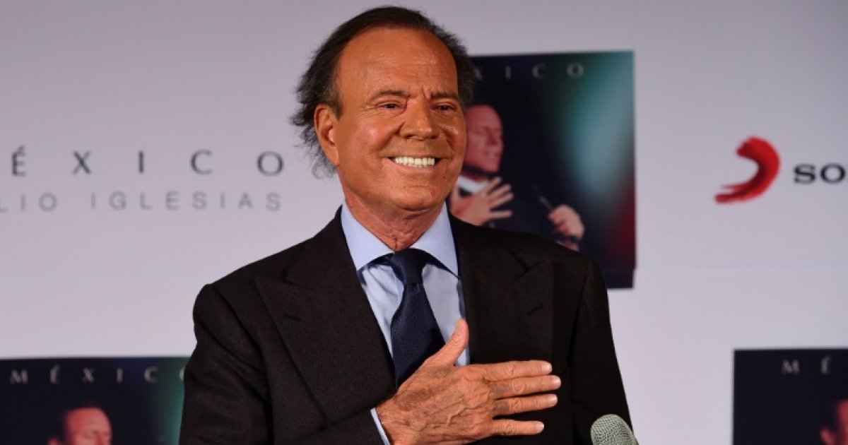Julio Iglesias sort du silence et dément les accusations "absolument fausses" d'ex-employées : Actualités