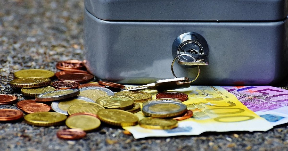 Finances : l'épargne des Français atteint des records : Actualités