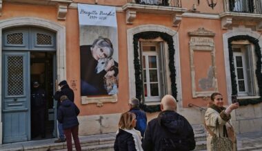 « Chaque jour, il y a un peu plus de monde » : avant les obsèques de Brigitte Bardot, Saint-Tropez affiche complet - Le Parisien
