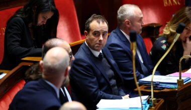 Troisième 49.3 sur le budget, Donald Trump et Alex Pretti, animatrices périscolaires suspendues à Paris : les infos à retenir ce midi