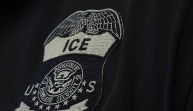 l’ICE peut désormais procéder à des interpellations dans des lieux privés sans mandat judiciaire