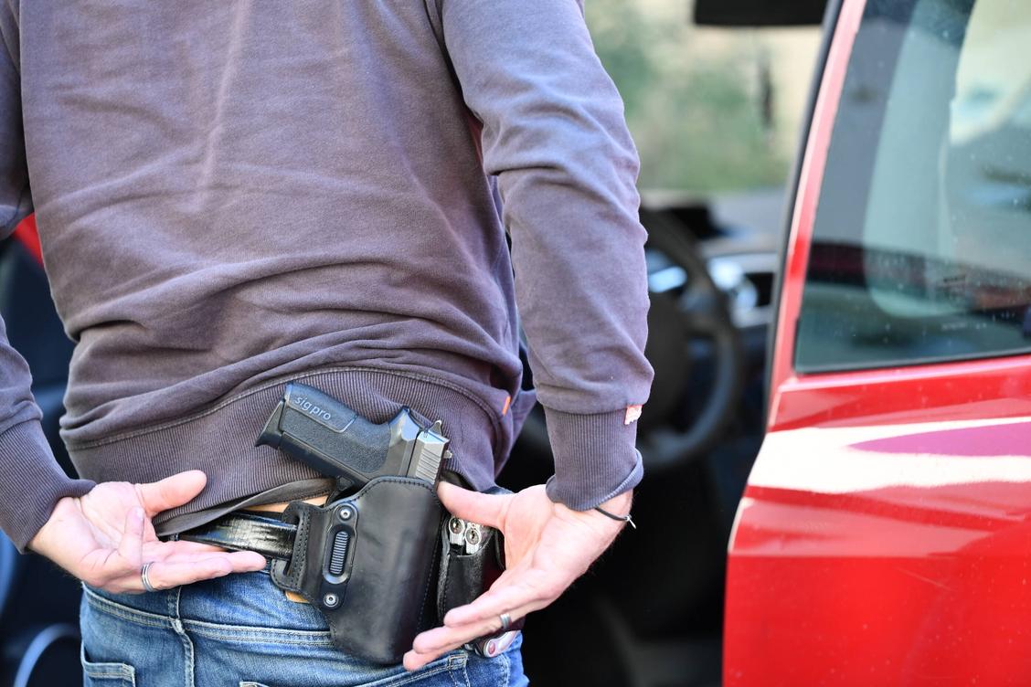 Deux ados font une sortie de route à Toulon après un refus d’obtempérer sur une moto volée